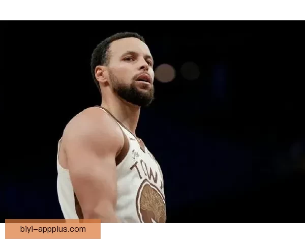 库里谈膝盖伤势可能伴随职业生涯称这将成为常态