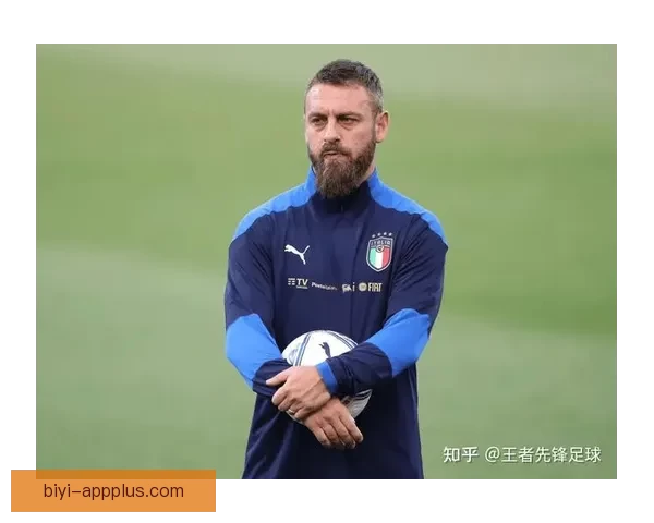 斯帕莱蒂回应德罗西称其为足球之子并强调国家队的必要性